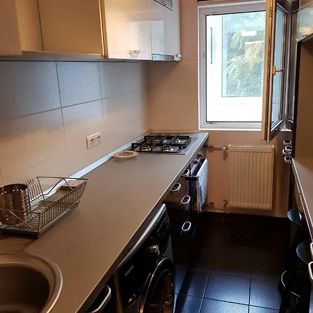 Lia Studio - Tineretului Bukarest